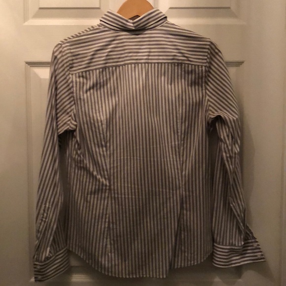 Banana Republic Non-Iron tailored button down - Picture 4 of 4